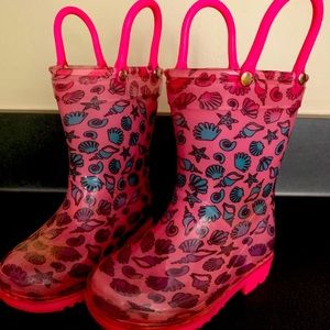 Toddler girl sz 5 rain boots 😻